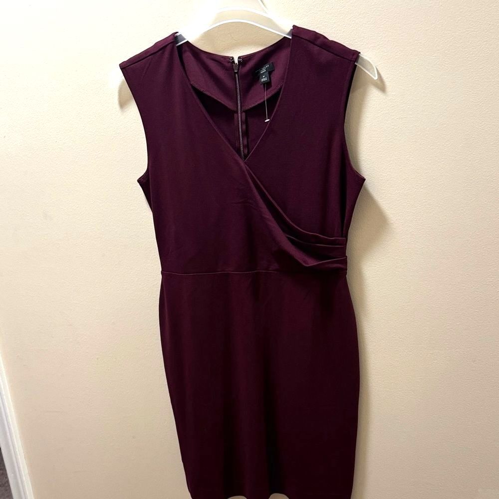 Ann Taylor Factory Dress Burgundy Size 8P Faux wrap side-tuck sheath stretch